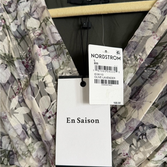 En Saison Floral Lace Maxi Dress in Cream and Green - Picture 11 of 11